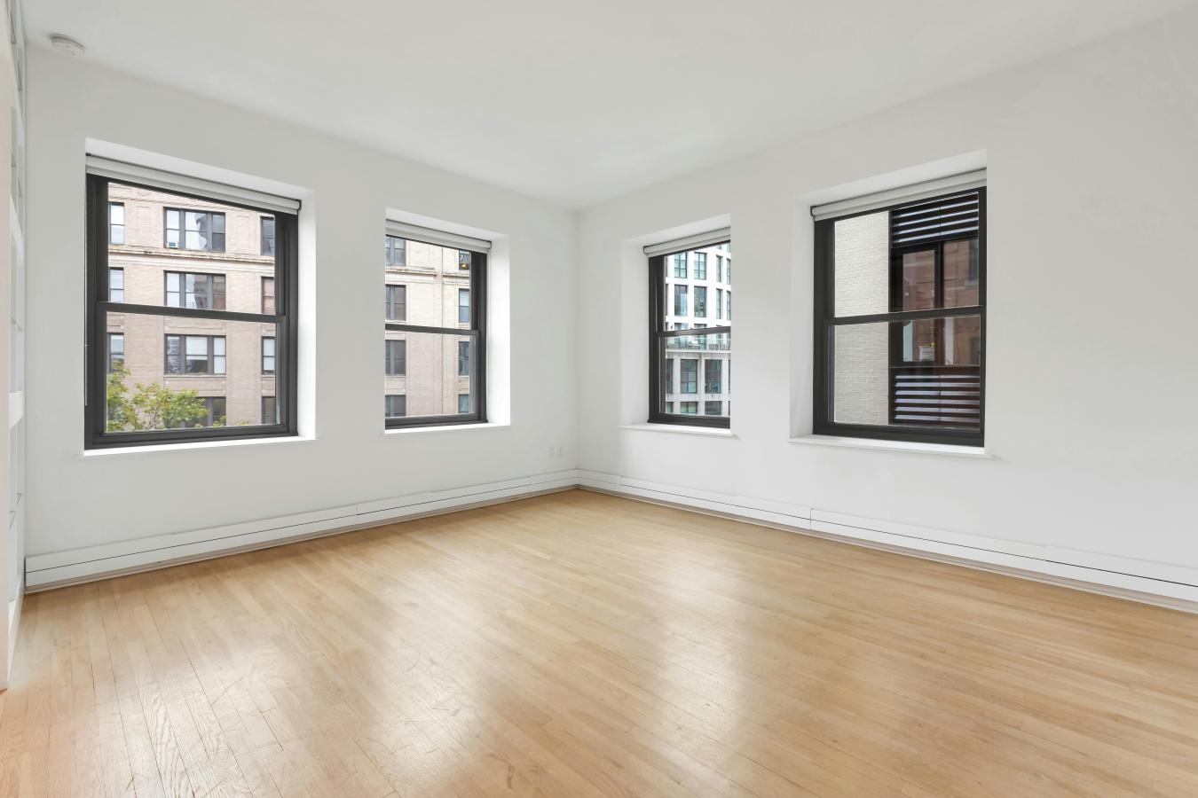 Tribeca, New York, 10013, United States, 3 Bedrooms Bedrooms, ,2 BathroomsBathrooms,Residential,For Sale,1988769