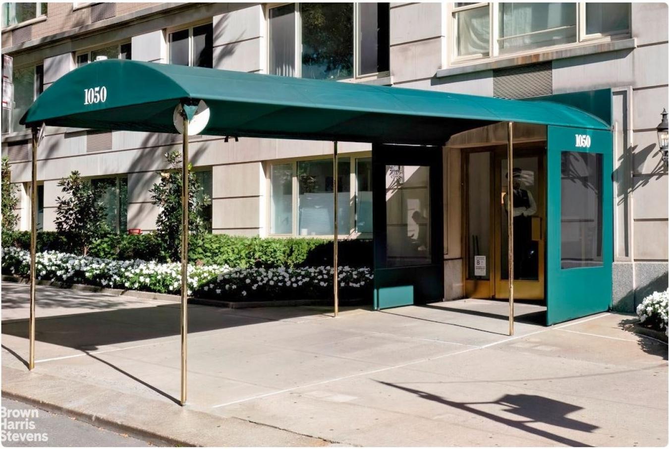 New York, New York, 10028, United States, 2 Bedrooms Bedrooms, ,2 BathroomsBathrooms,Residential,For Sale,2012803