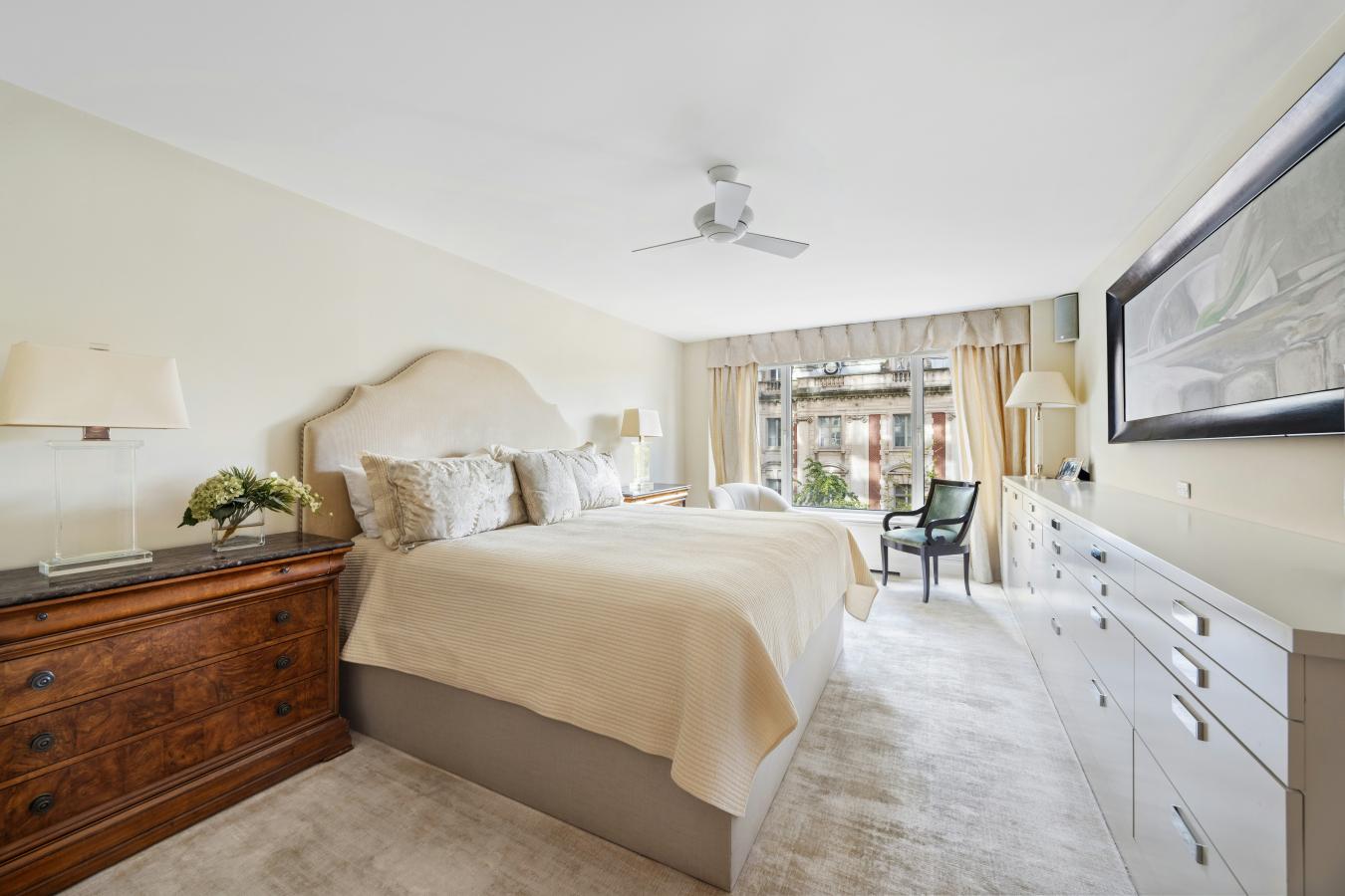 New York, New York, 10028, United States, 2 Bedrooms Bedrooms, ,2 BathroomsBathrooms,Residential,For Sale,2012803