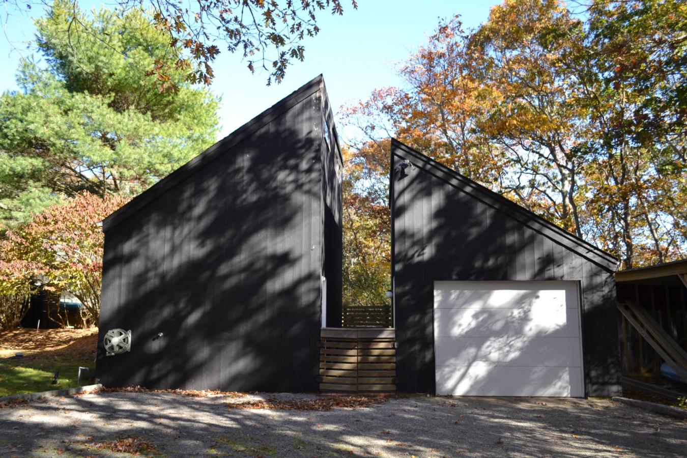 Amagansett, New York, 11930, United States, 4 Bedrooms Bedrooms, ,3 BathroomsBathrooms,Residential,For Sale,1988766