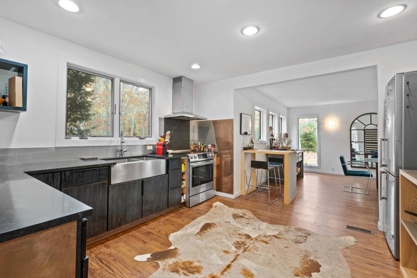 Amagansett, New York, 11930, United States, 4 Bedrooms Bedrooms, ,3 BathroomsBathrooms,Residential,For Sale,1988766