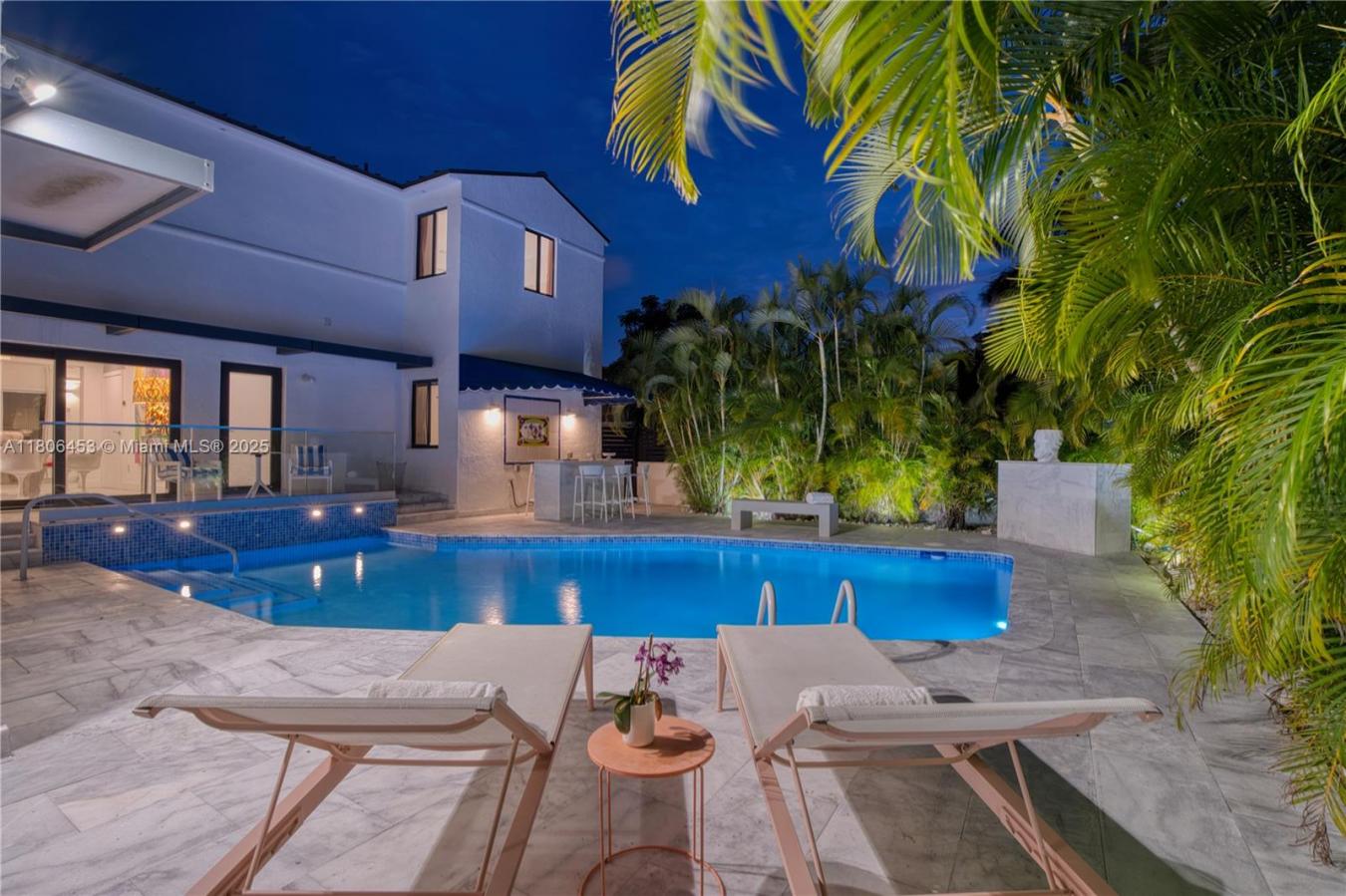 Miami Beach, Florida, 33140, United States, 4 Bedrooms Bedrooms, ,3 BathroomsBathrooms,Residential,For Sale,1988912