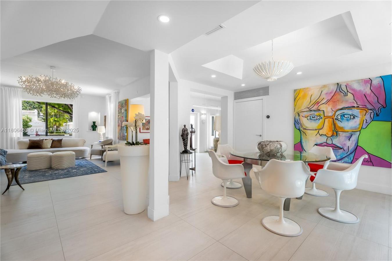 Miami Beach, Florida, 33140, United States, 4 Bedrooms Bedrooms, ,3 BathroomsBathrooms,Residential,For Sale,1988912