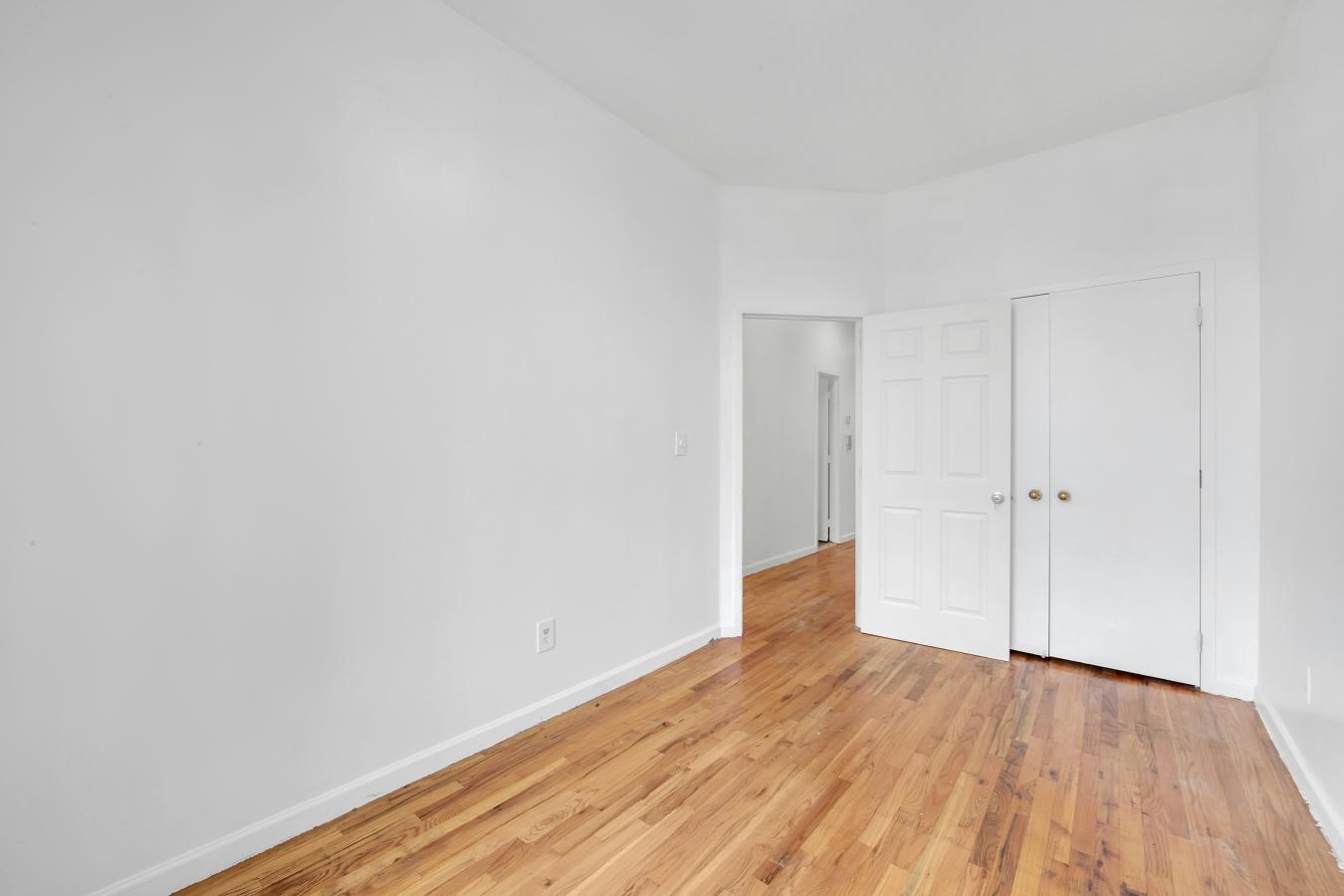 South Harlem, New York, 10027, United States, 9 Bedrooms Bedrooms, ,6 BathroomsBathrooms,Residential,For Sale,1988764