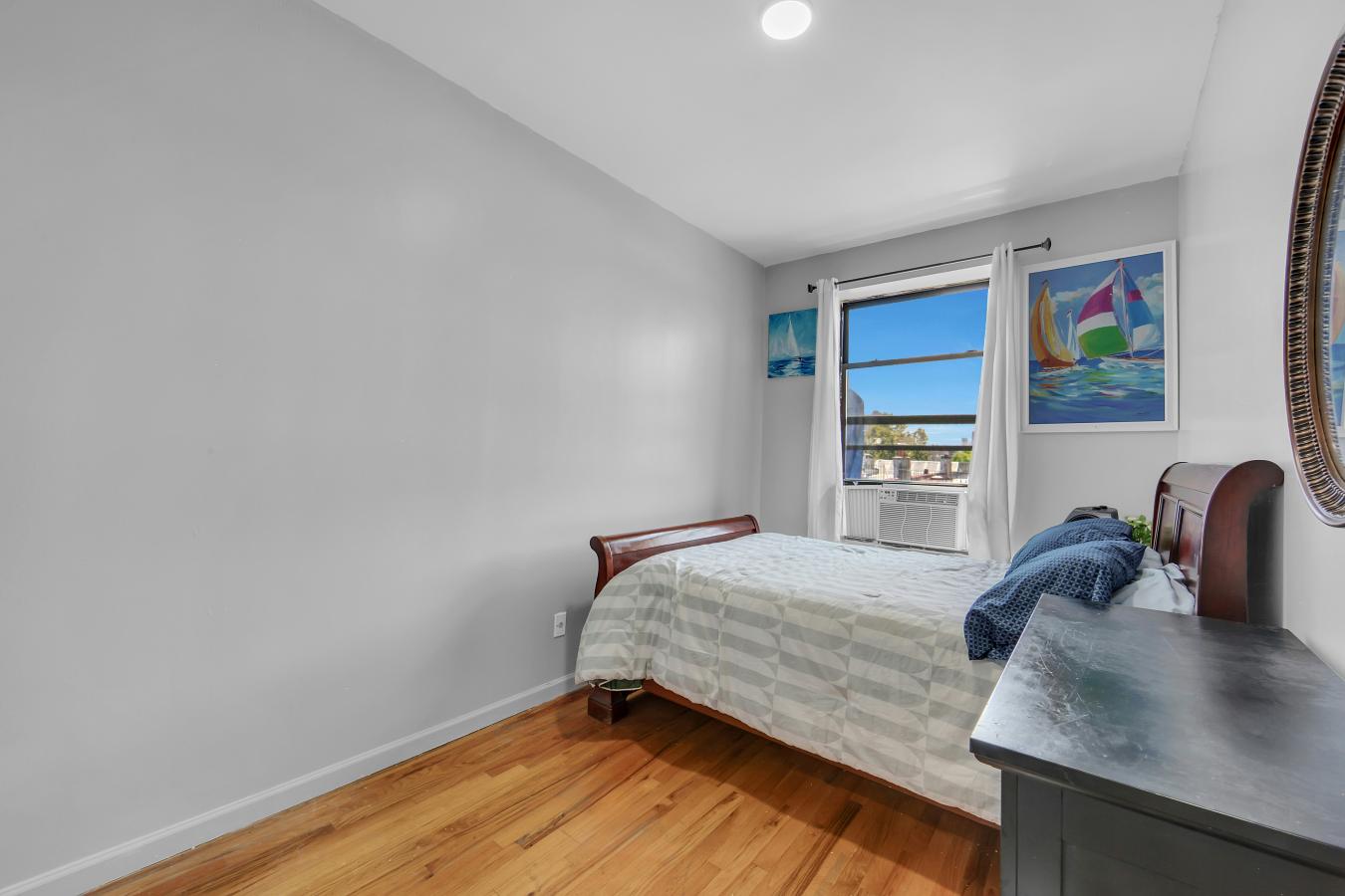 South Harlem, New York, 10027, United States, 9 Bedrooms Bedrooms, ,6 BathroomsBathrooms,Residential,For Sale,1988764