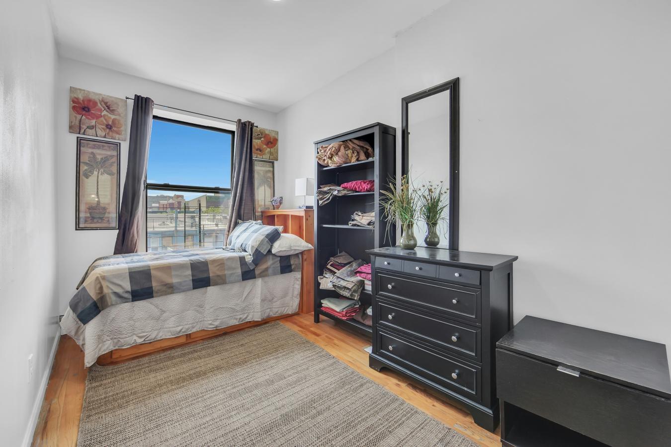 South Harlem, New York, 10027, United States, 9 Bedrooms Bedrooms, ,6 BathroomsBathrooms,Residential,For Sale,1988764