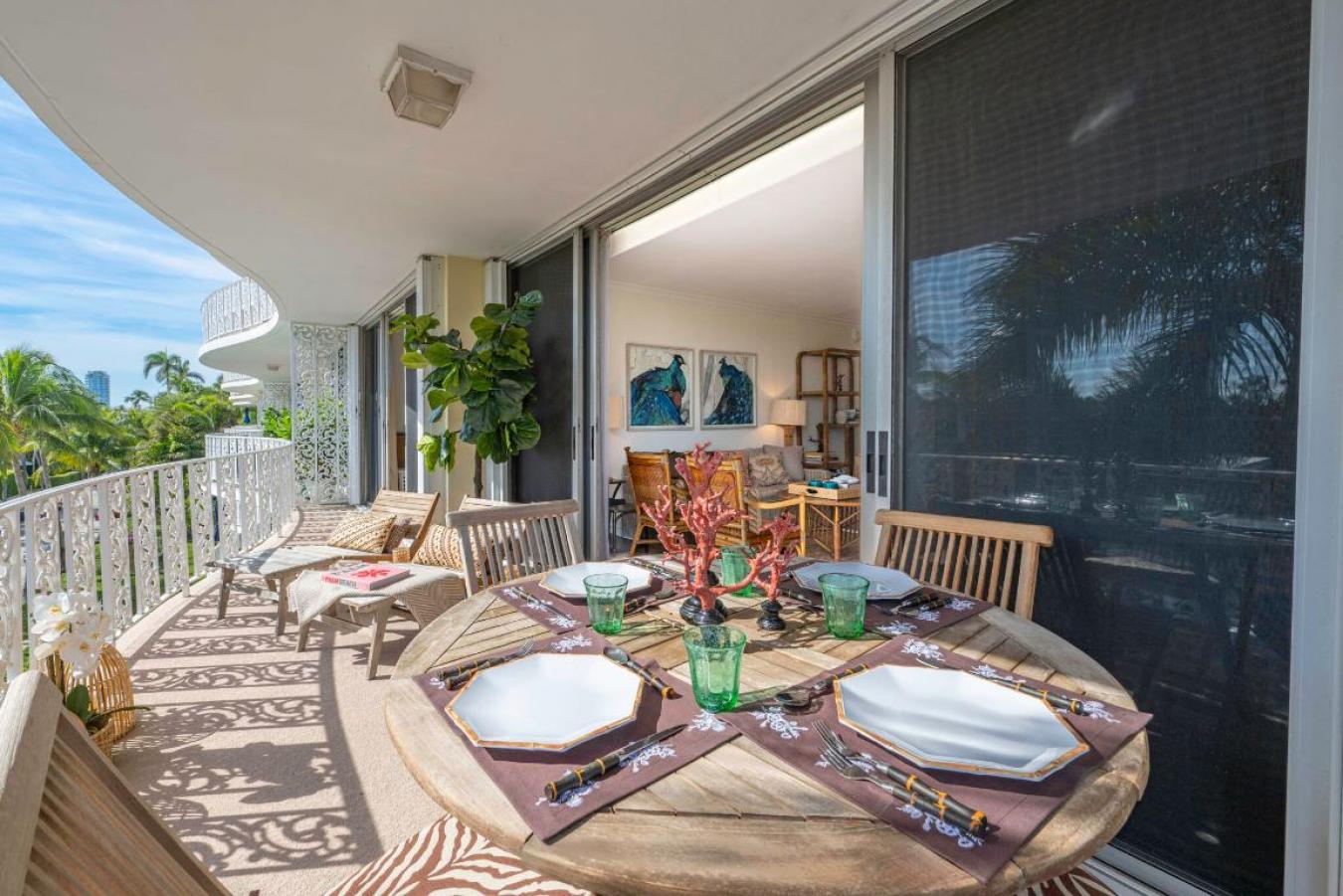 Palm Beach, Florida, 33480, United States, 2 Bedrooms Bedrooms, ,2 BathroomsBathrooms,Residential,For Sale,1988763