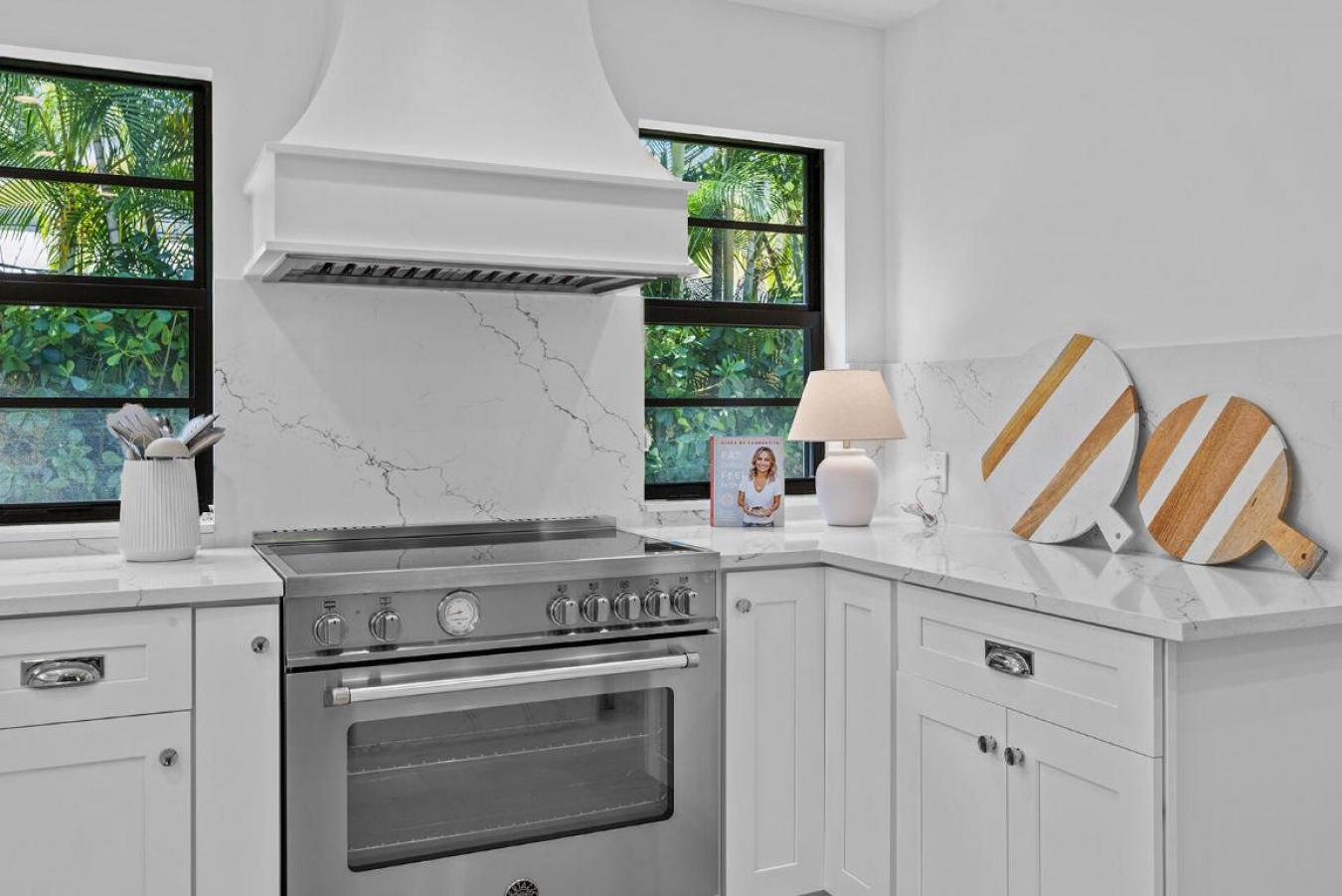 West Palm Beach, Florida, 33405, United States, 3 Bedrooms Bedrooms, ,3 BathroomsBathrooms,Residential,For Sale,1988761