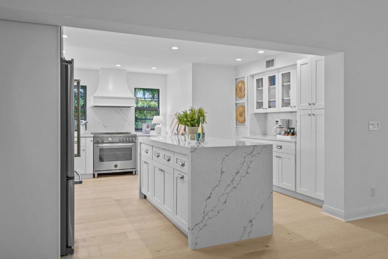 West Palm Beach, Florida, 33405, United States, 3 Bedrooms Bedrooms, ,3 BathroomsBathrooms,Residential,For Sale,1988761