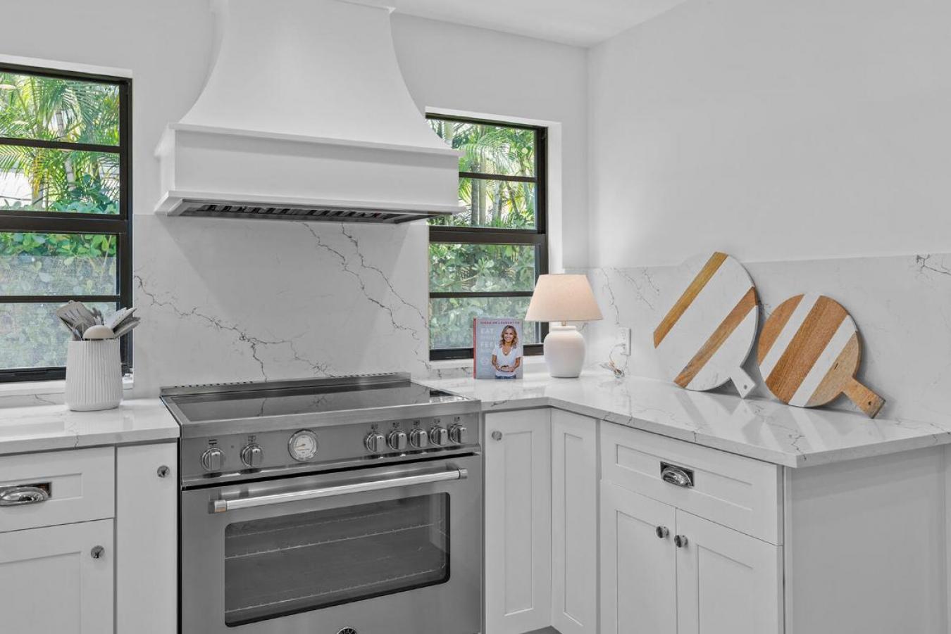 West Palm Beach, Florida, 33405, United States, 3 Bedrooms Bedrooms, ,3 BathroomsBathrooms,Residential,For Sale,1988761