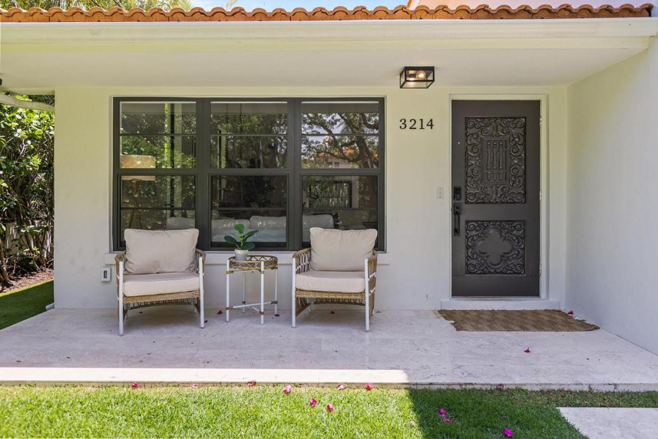 West Palm Beach, Florida, 33405, United States, 3 Bedrooms Bedrooms, ,3 BathroomsBathrooms,Residential,For Sale,1988761