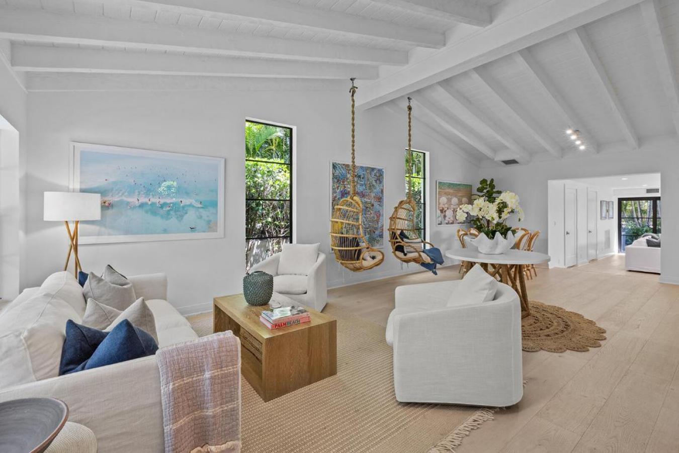 West Palm Beach, Florida, 33405, United States, 3 Bedrooms Bedrooms, ,3 BathroomsBathrooms,Residential,For Sale,1988761