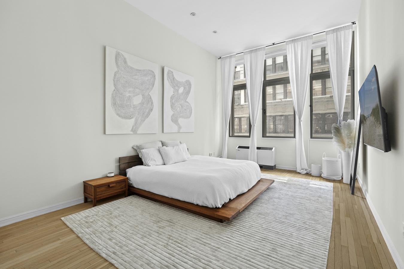 Chelsea, New York, 10001, United States, 2 Bedrooms Bedrooms, ,2 BathroomsBathrooms,Residential,For Sale,1988760