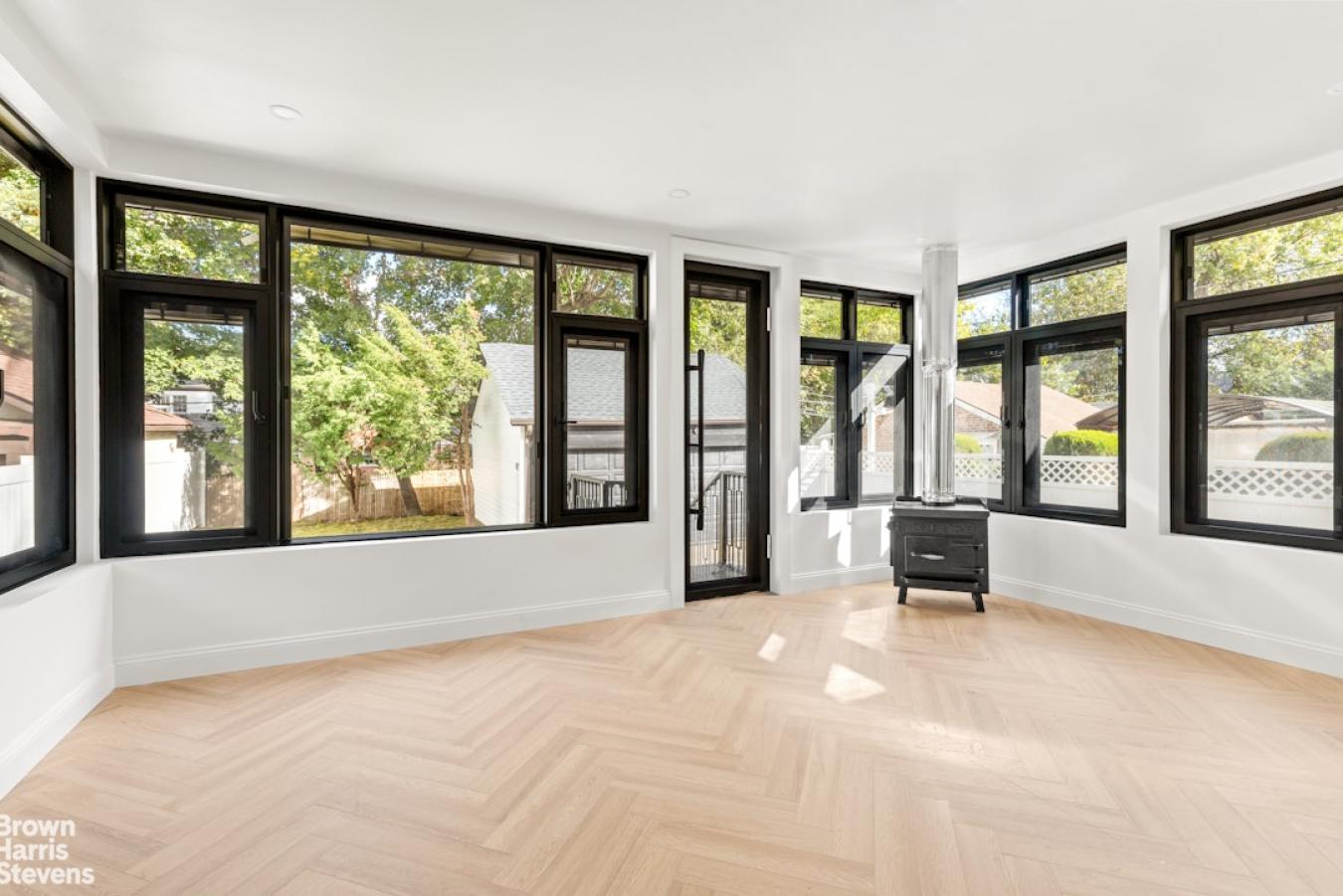 Jamaica Estates, New York, 00000, United States, 5 Bedrooms Bedrooms, ,3 BathroomsBathrooms,Residential,For Sale,1988658