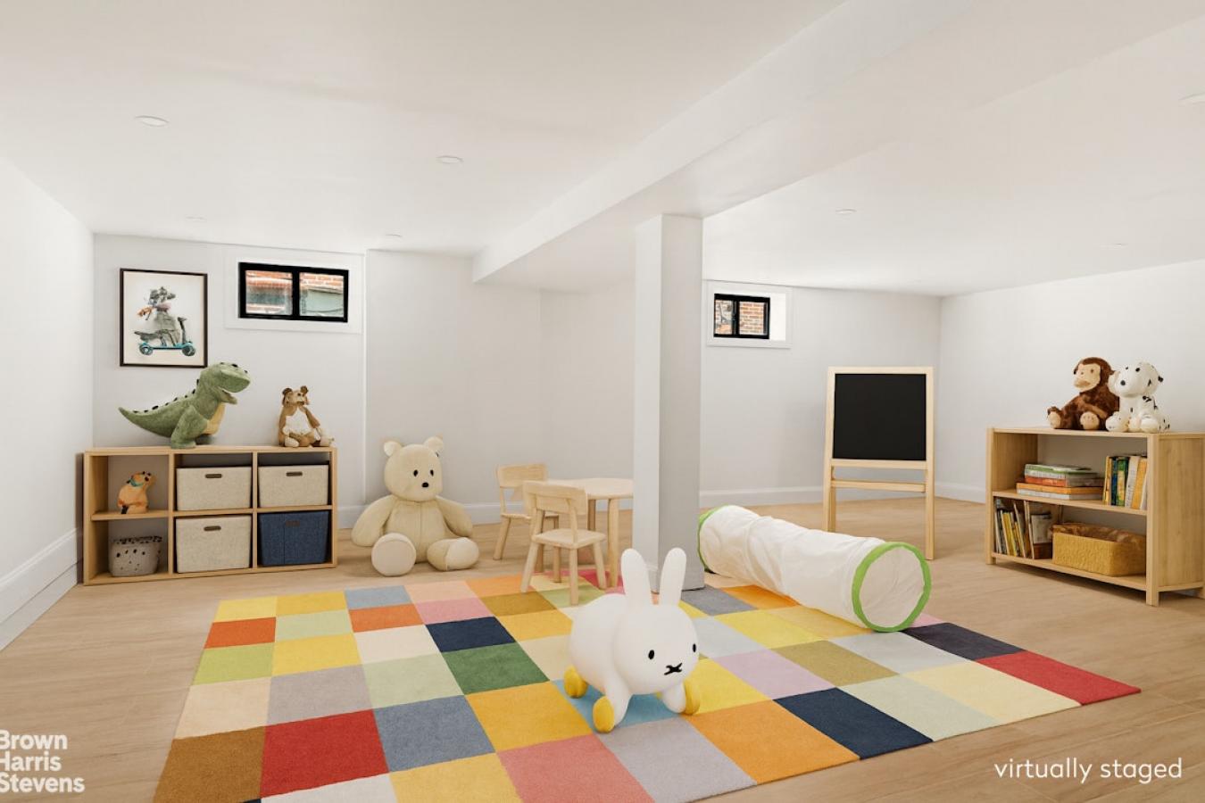 Jamaica Estates, New York, 00000, United States, 5 Bedrooms Bedrooms, ,3 BathroomsBathrooms,Residential,For Sale,1988658