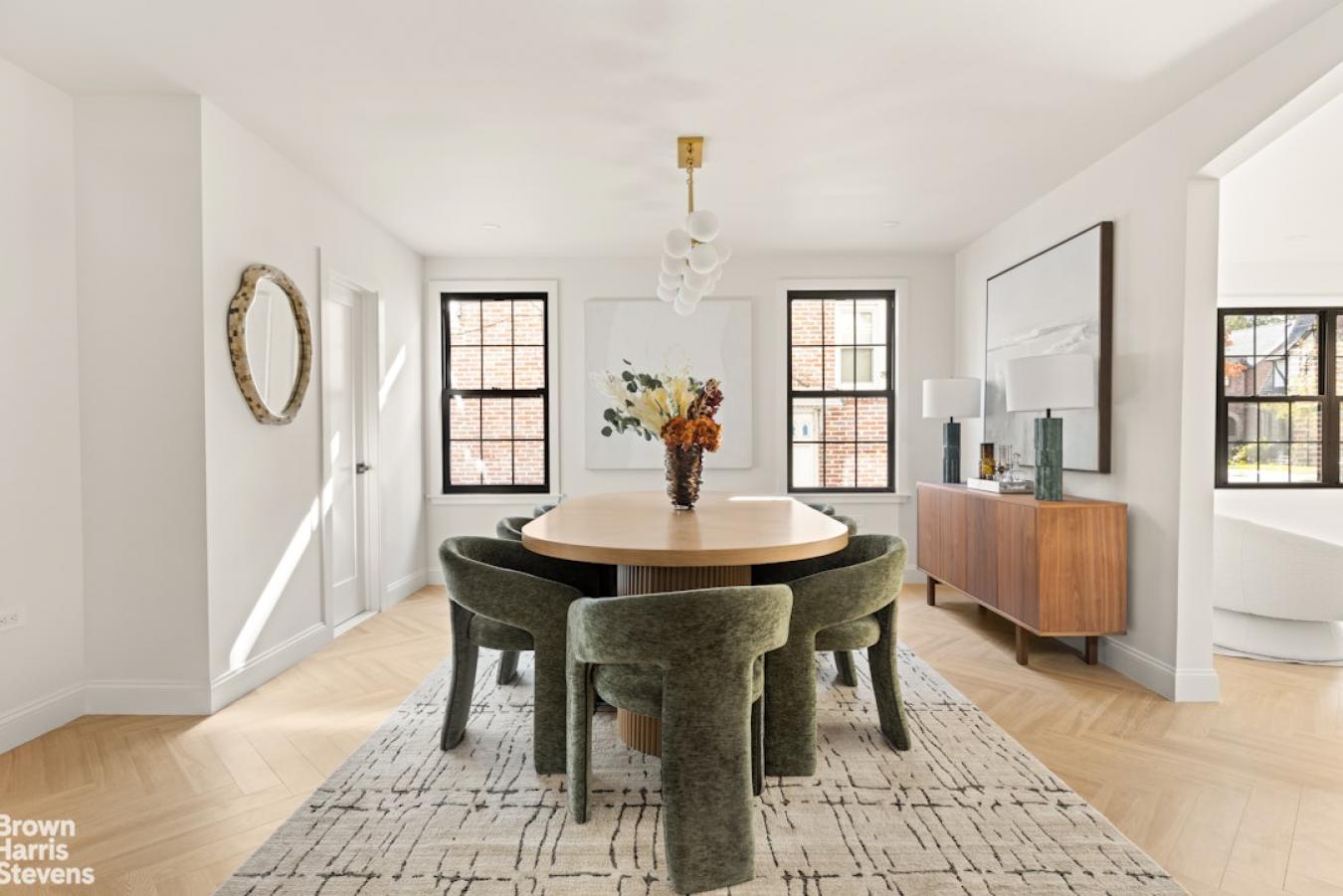 Jamaica Estates, New York, 00000, United States, 5 Bedrooms Bedrooms, ,3 BathroomsBathrooms,Residential,For Sale,1988658