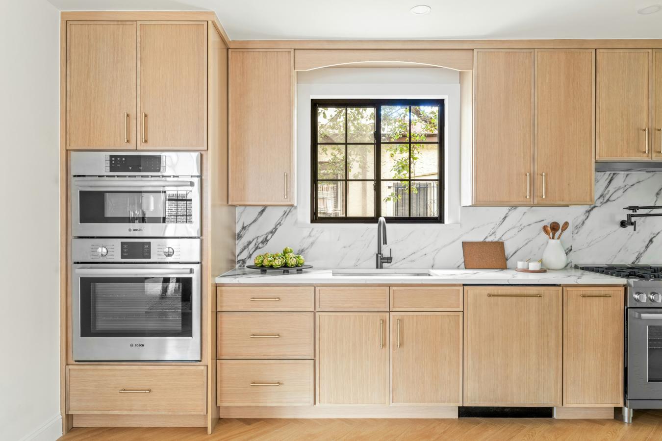 Jamaica Estates, New York, 00000, United States, 5 Bedrooms Bedrooms, ,3 BathroomsBathrooms,Residential,For Sale,1988658