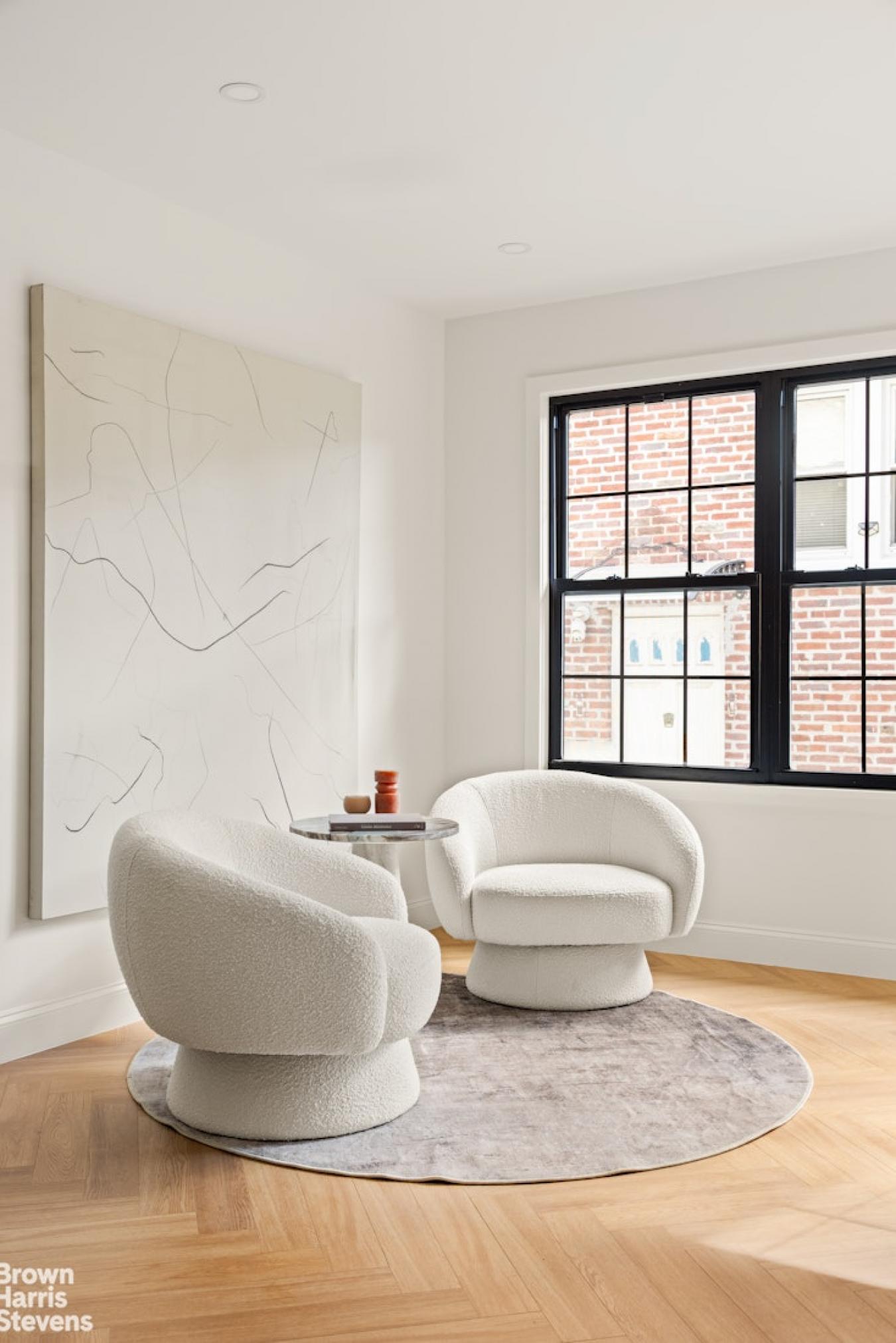 Jamaica Estates, New York, 00000, United States, 5 Bedrooms Bedrooms, ,3 BathroomsBathrooms,Residential,For Sale,1988658