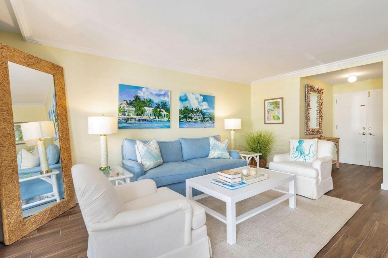 Palm Beach, Florida, 33480, United States, 2 Bedrooms Bedrooms, ,2 BathroomsBathrooms,Residential,For Sale,1988655