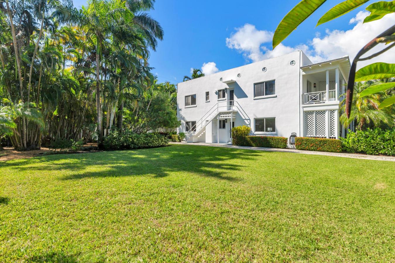 Palm Beach, Florida, 33480, United States, 2 Bedrooms Bedrooms, ,2 BathroomsBathrooms,Residential,For Sale,1988654