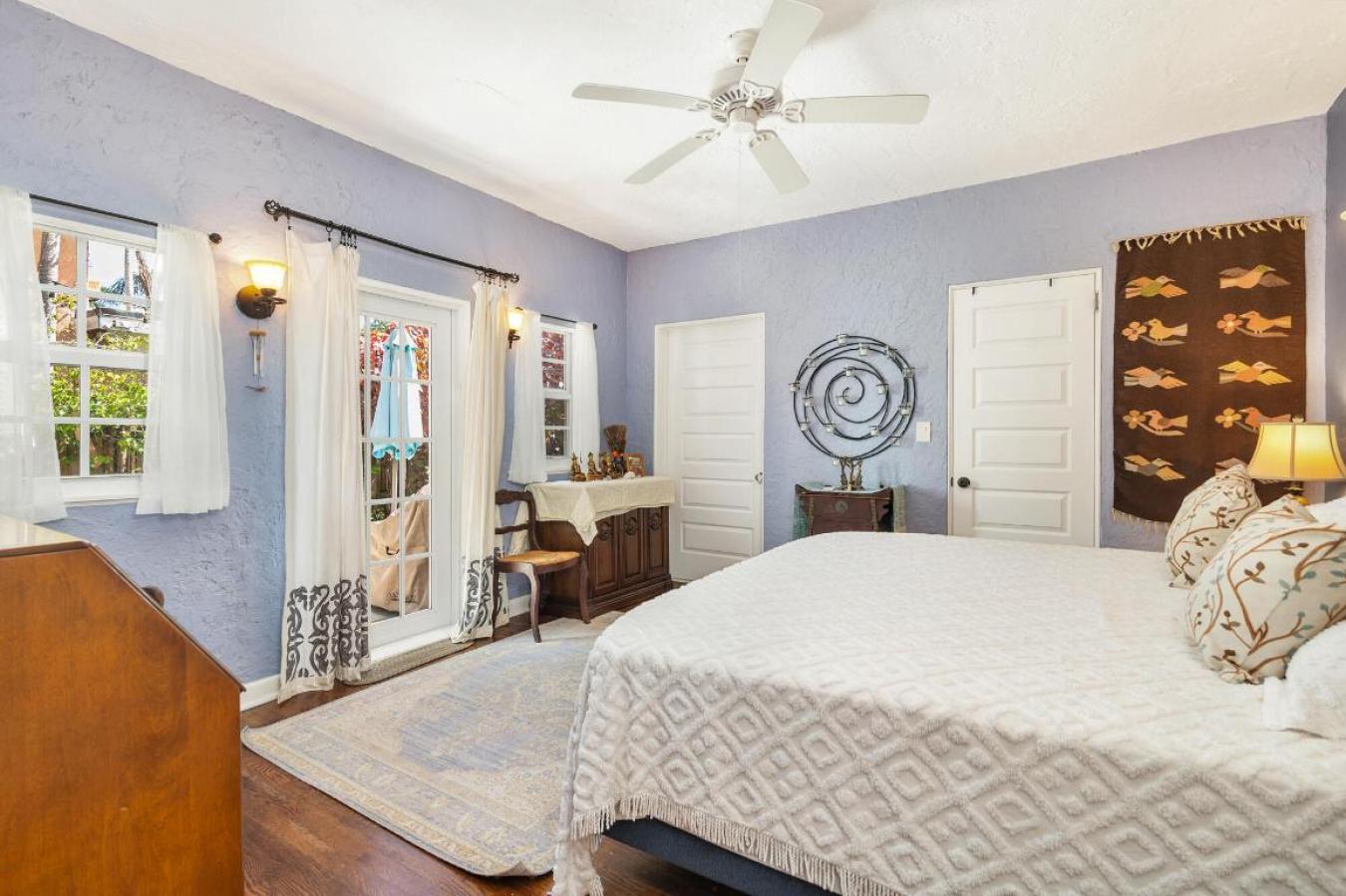 West Palm Beach, Florida, 33401, United States, 4 Bedrooms Bedrooms, ,3 BathroomsBathrooms,Residential,For Sale,1988652