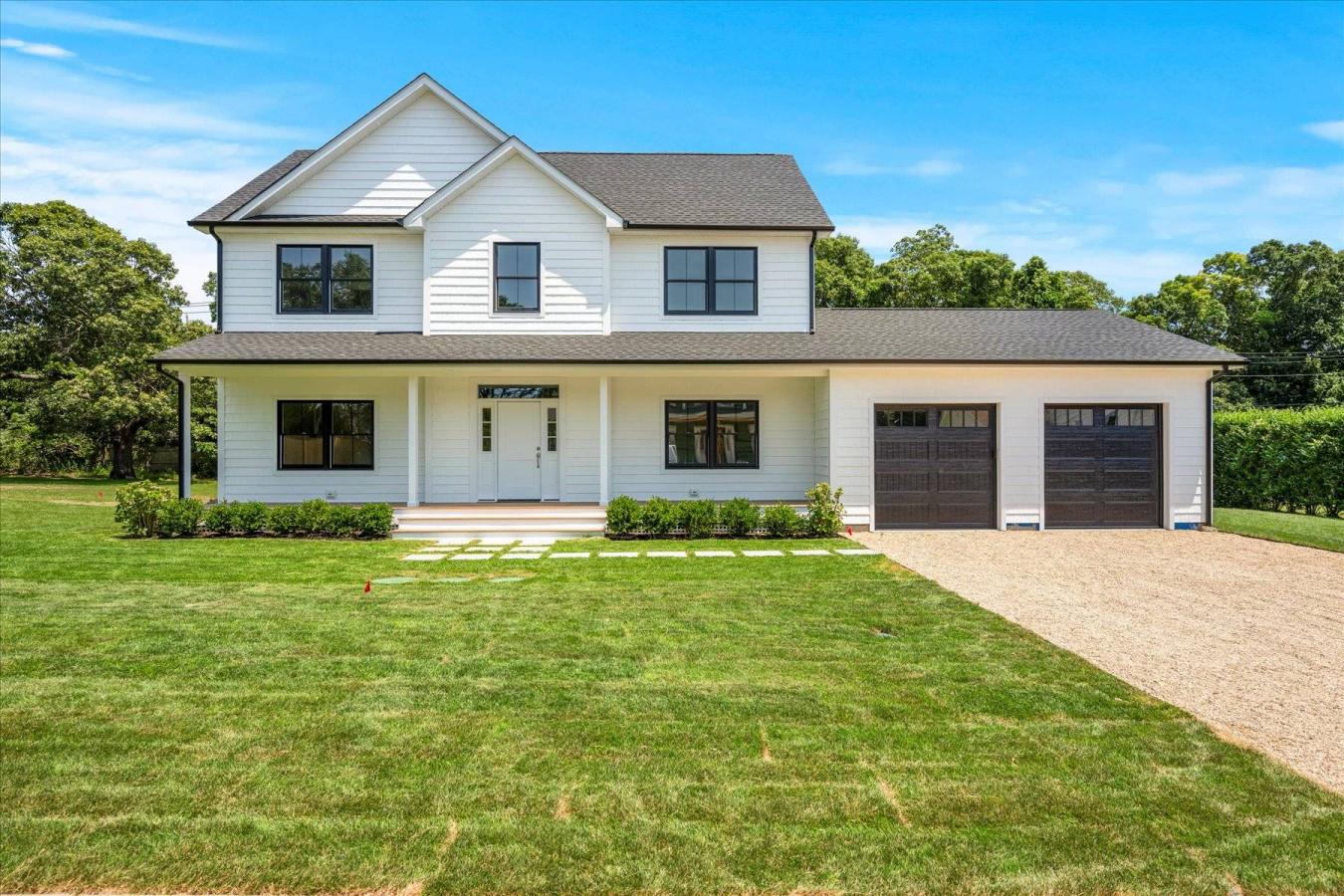 Hampton Bays, New York, 11946, United States, 4 Bedrooms Bedrooms, ,2 BathroomsBathrooms,Residential,For Sale,1988649