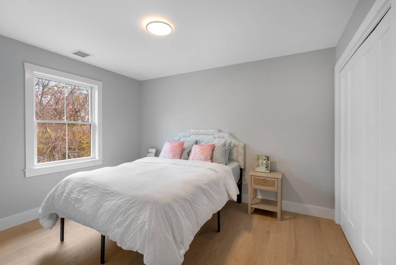 Hampton Bays, New York, 11946, United States, 4 Bedrooms Bedrooms, ,2 BathroomsBathrooms,Residential,For Sale,1988649