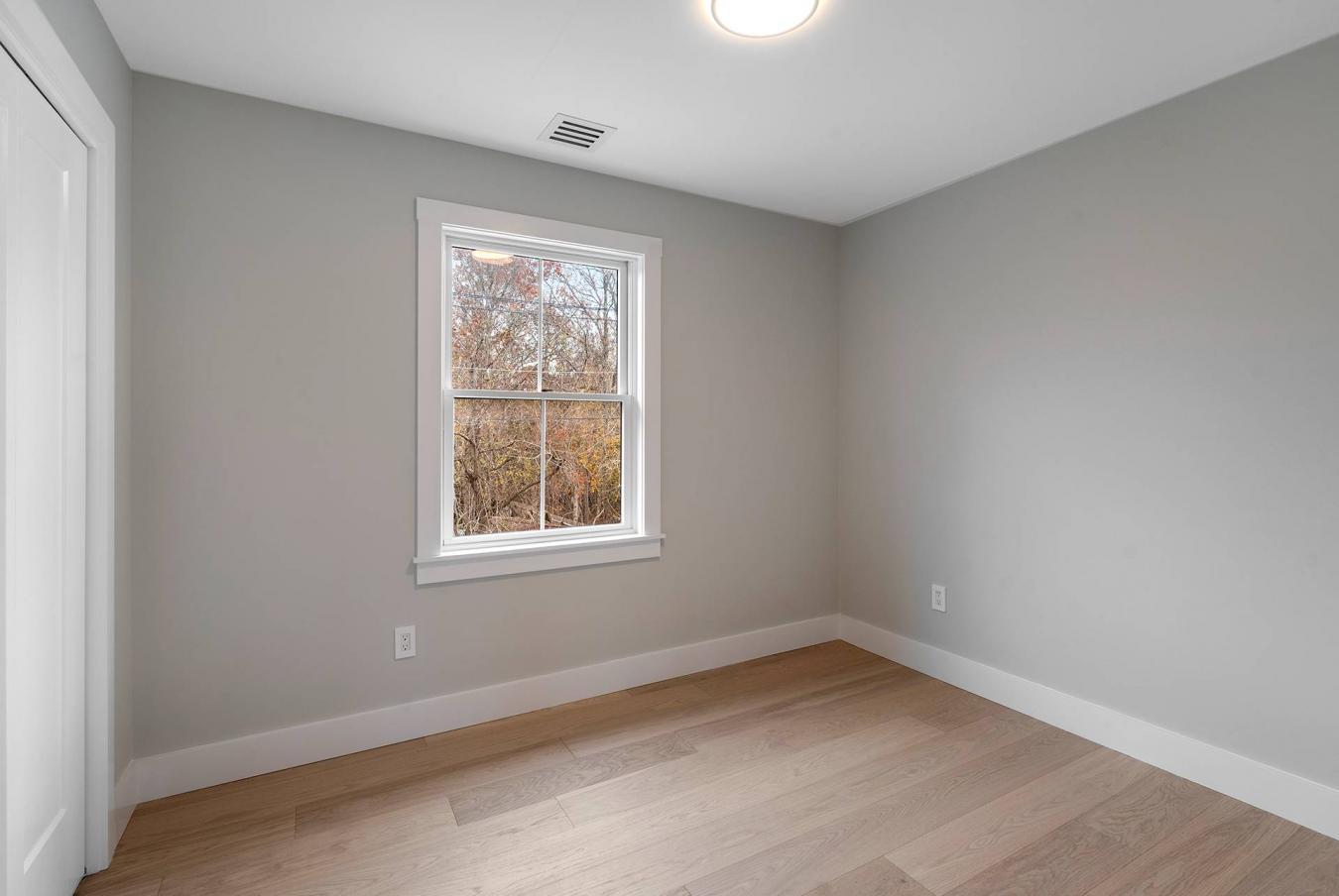 Hampton Bays, New York, 11946, United States, 4 Bedrooms Bedrooms, ,2 BathroomsBathrooms,Residential,For Sale,1988649