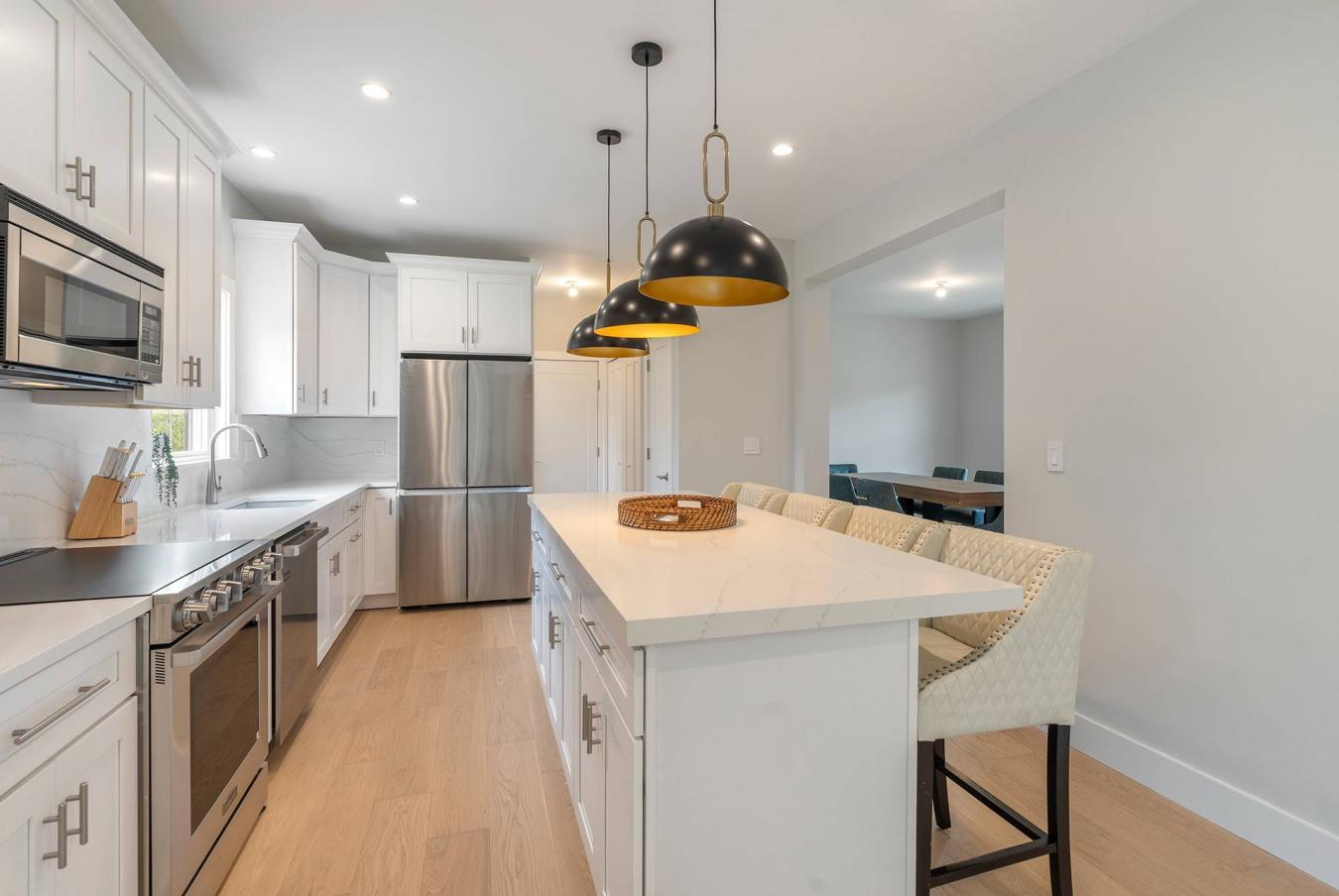 Hampton Bays, New York, 11946, United States, 4 Bedrooms Bedrooms, ,2 BathroomsBathrooms,Residential,For Sale,1988649