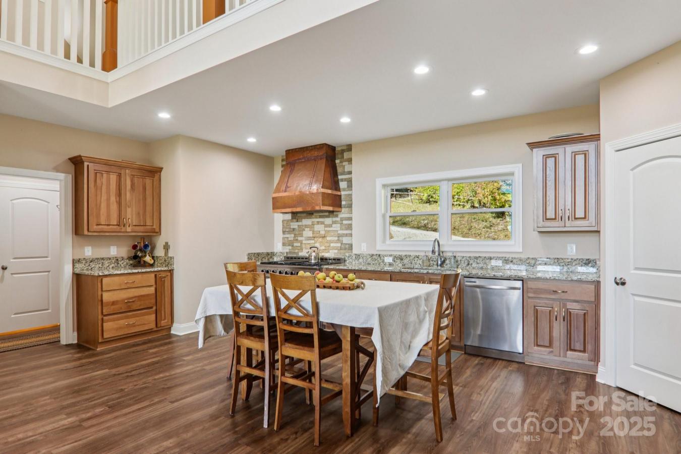 Hendersonville, Henderson, 28792, United States, 4 Bedrooms Bedrooms, ,3 BathroomsBathrooms,Residential,For Sale,1988908