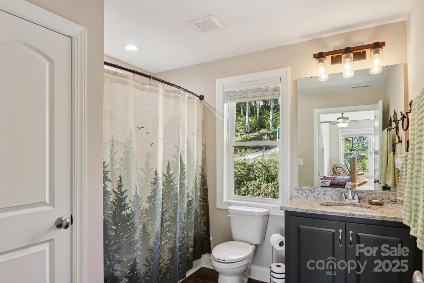 Hendersonville, Henderson, 28792, United States, 4 Bedrooms Bedrooms, ,3 BathroomsBathrooms,Residential,For Sale,1988908