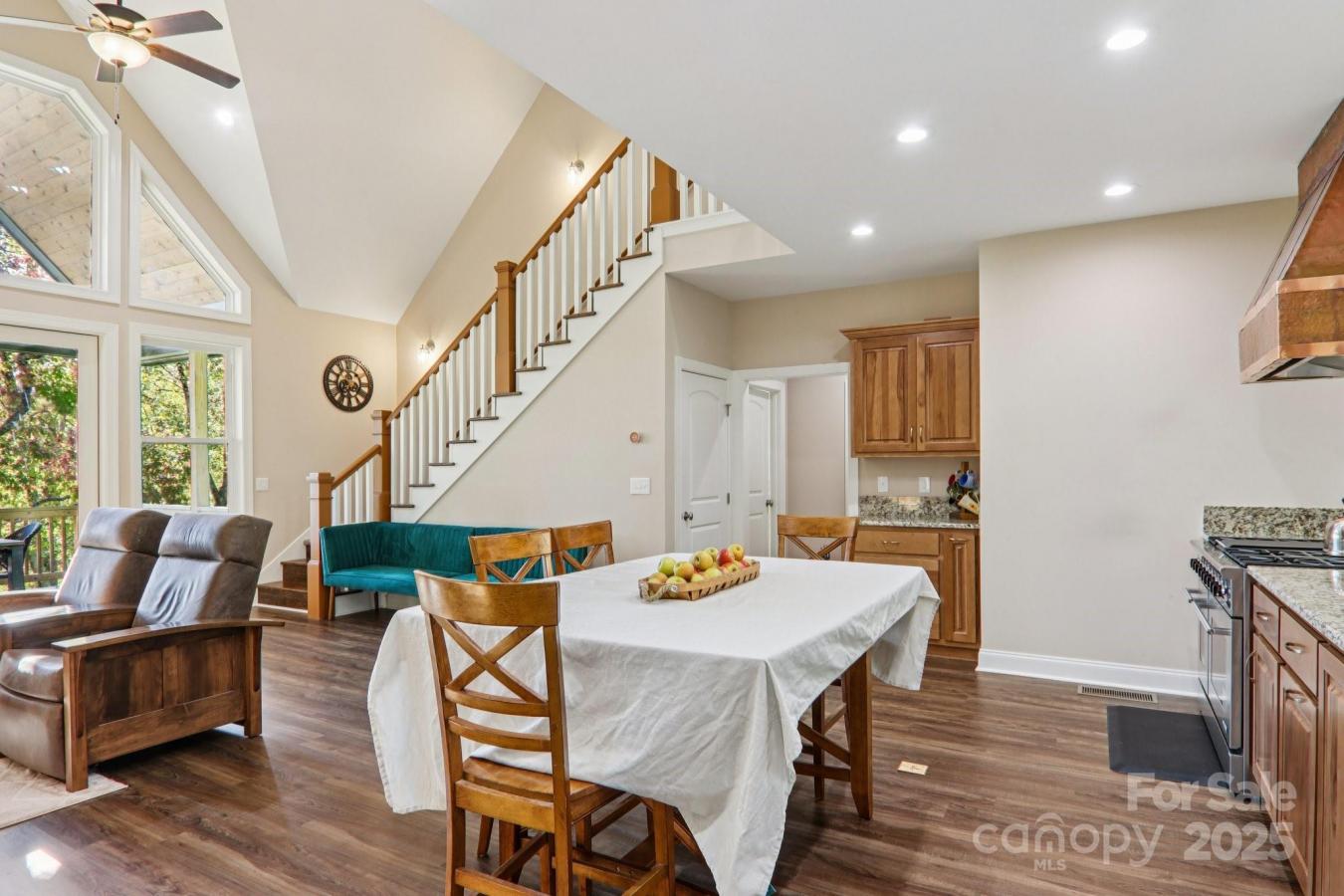 Hendersonville, Henderson, 28792, United States, 4 Bedrooms Bedrooms, ,3 BathroomsBathrooms,Residential,For Sale,1988908