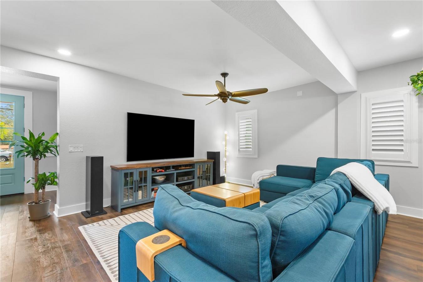 SAFETY HARBOR, Pinellas, 34695, United States, 4 Bedrooms Bedrooms, ,5 BathroomsBathrooms,Residential,For Sale,1988909