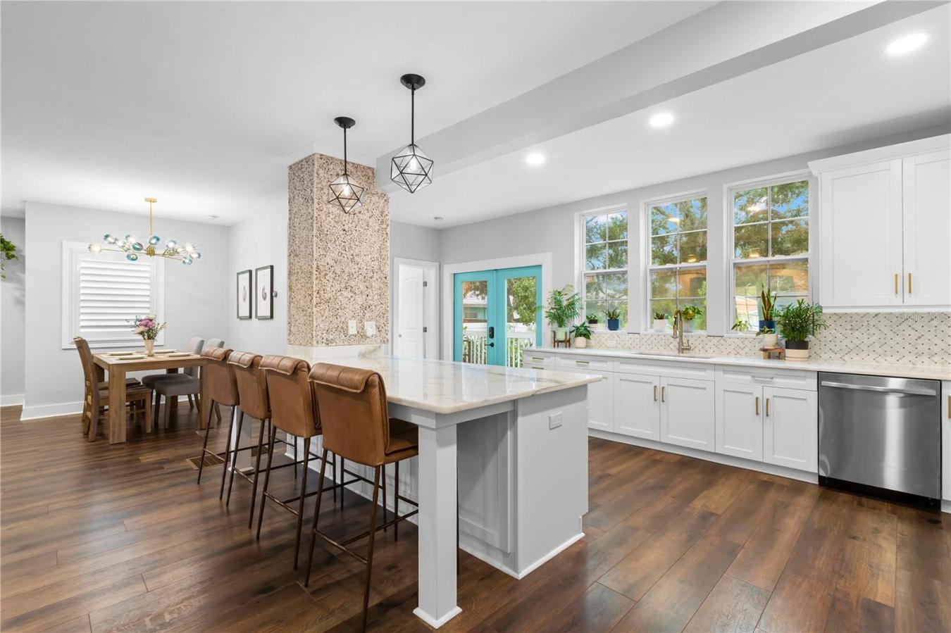 SAFETY HARBOR, Pinellas, 34695, United States, 4 Bedrooms Bedrooms, ,5 BathroomsBathrooms,Residential,For Sale,1988909