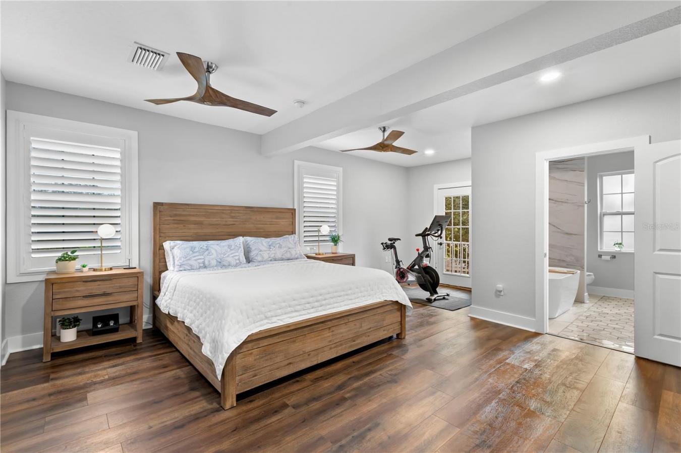 SAFETY HARBOR, Pinellas, 34695, United States, 4 Bedrooms Bedrooms, ,5 BathroomsBathrooms,Residential,For Sale,1988909