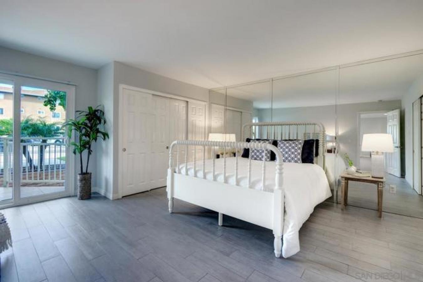 La Jolla, San Diego, 92037, United States, 2 Bedrooms Bedrooms, ,4 BathroomsBathrooms,Residential,For Sale,1988905