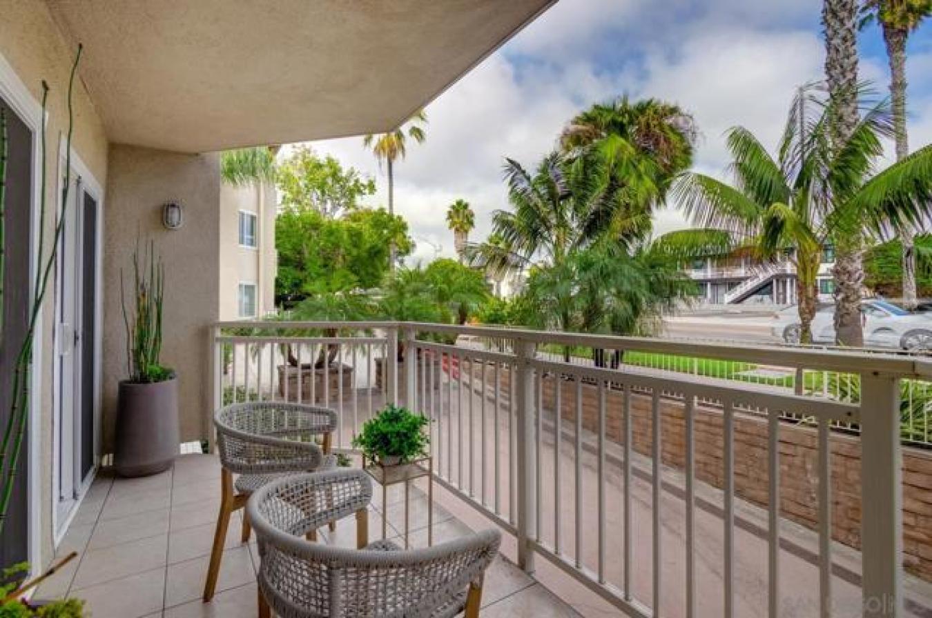 La Jolla, San Diego, 92037, United States, 2 Bedrooms Bedrooms, ,4 BathroomsBathrooms,Residential,For Sale,1988905