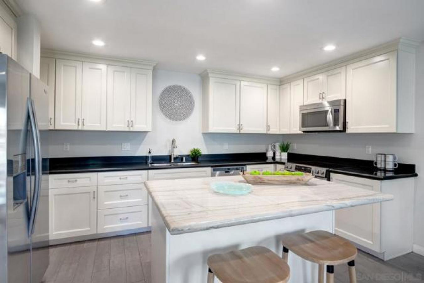 La Jolla, San Diego, 92037, United States, 2 Bedrooms Bedrooms, ,4 BathroomsBathrooms,Residential,For Sale,1988905