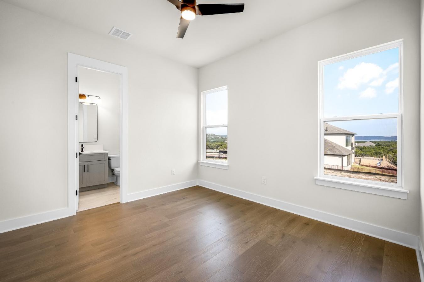 Lago Vista, Travis, 78645, United States, 5 Bedrooms Bedrooms, ,5 BathroomsBathrooms,Residential,For Sale,1988903