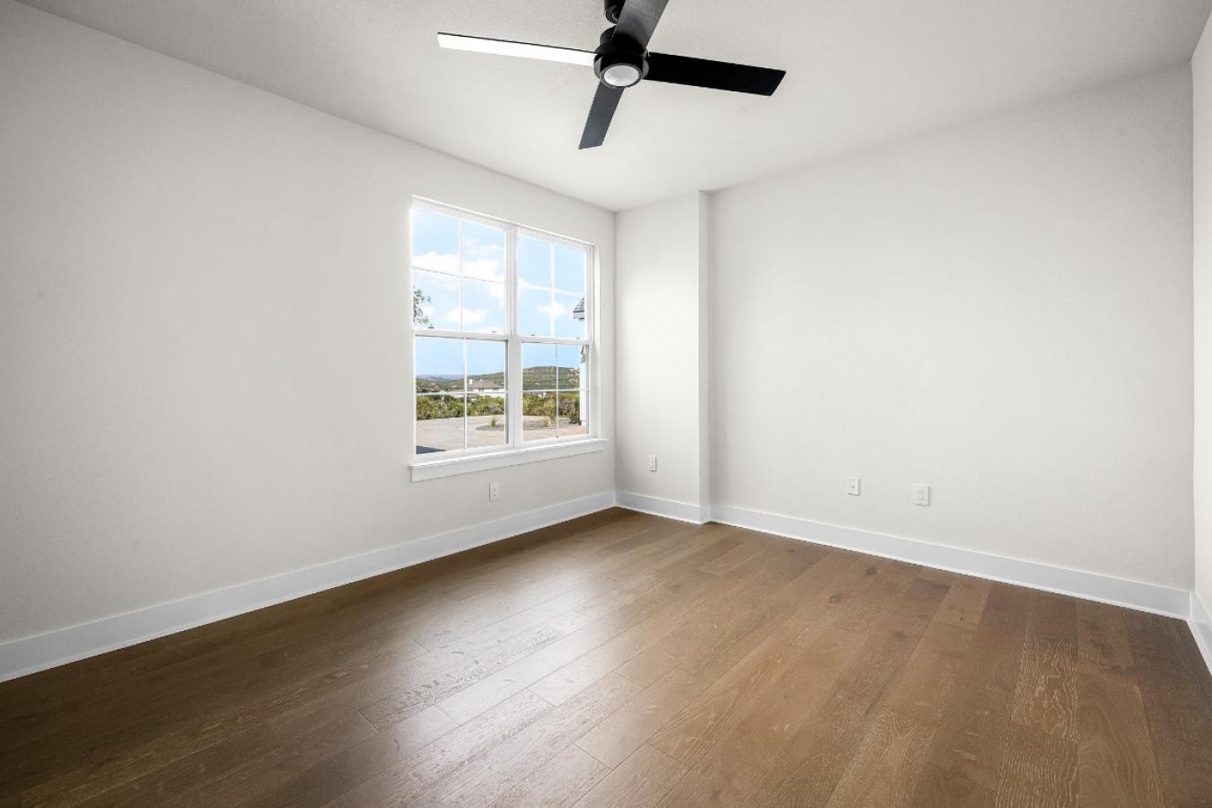 Lago Vista, Travis, 78645, United States, 5 Bedrooms Bedrooms, ,5 BathroomsBathrooms,Residential,For Sale,1988903