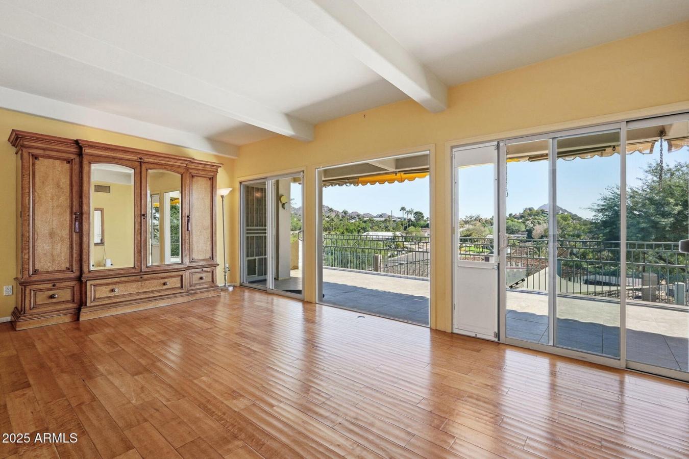 Phoenix, Maricopa, 85016, United States, 6 Bedrooms Bedrooms, ,5 BathroomsBathrooms,Residential,For Sale,1989997