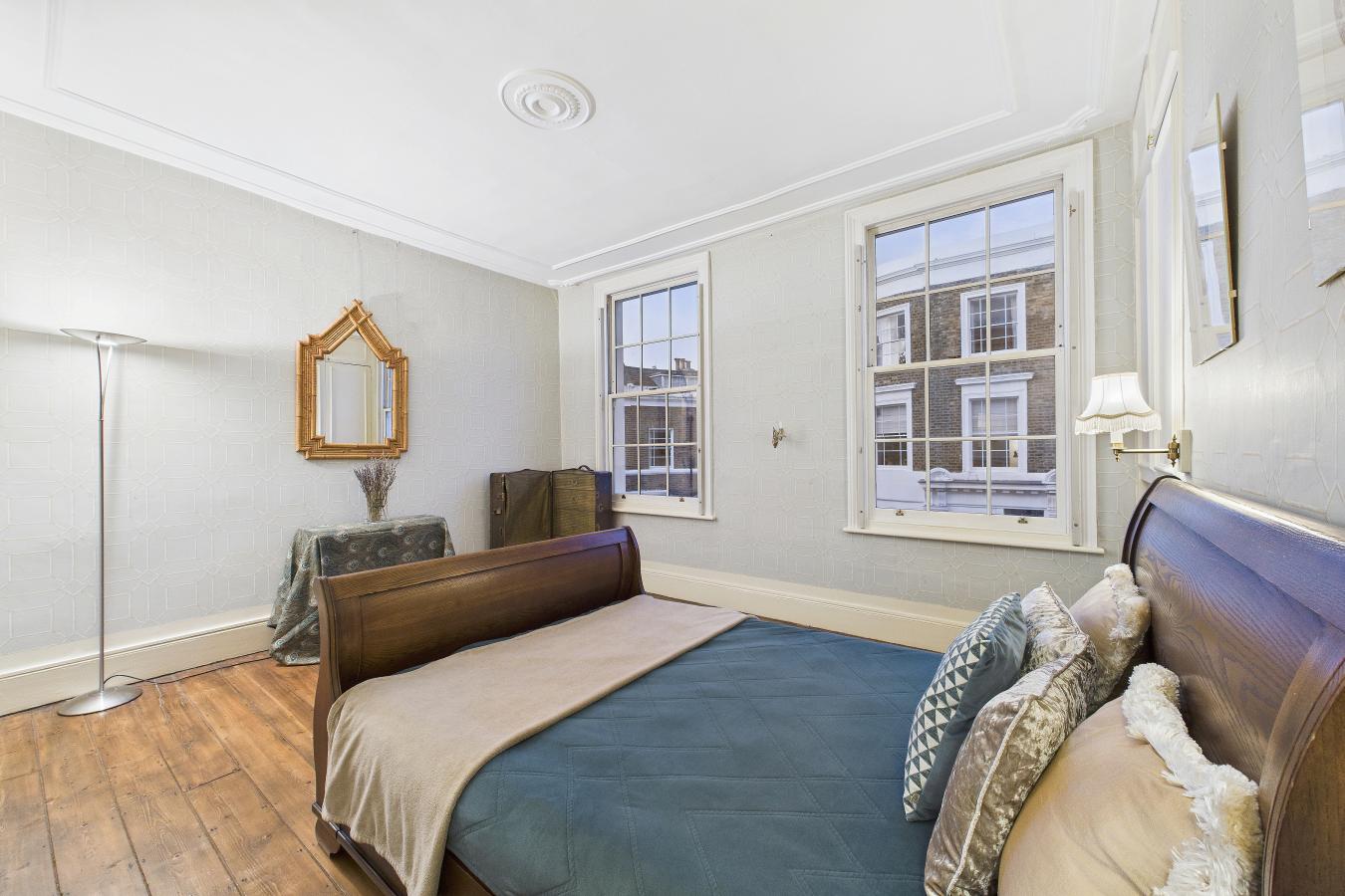 London, SE11 5TL, United Kingdom, 3 Bedrooms Bedrooms, ,1 BathroomBathrooms,Residential,For Sale,1988902