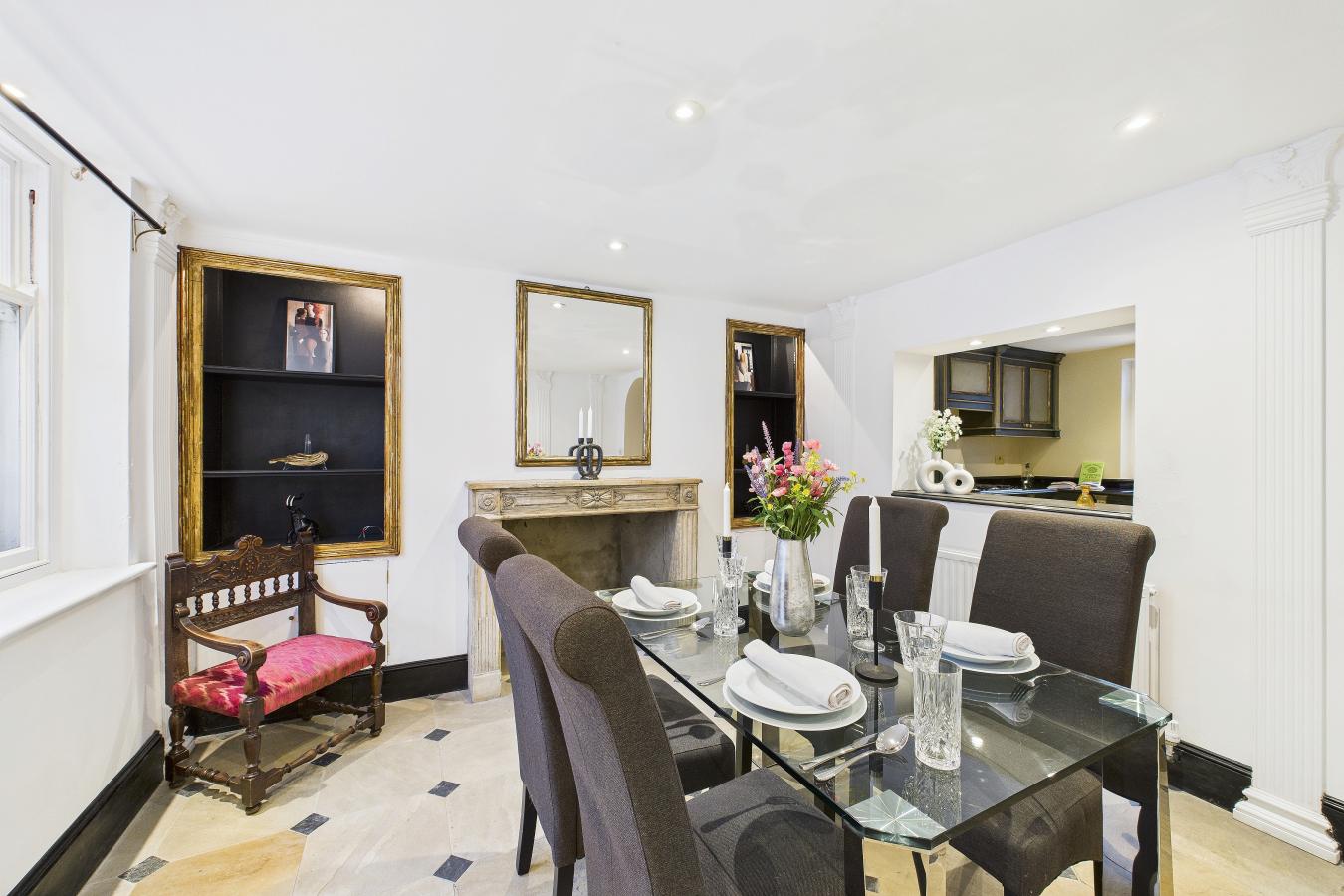 London, SE11 5TL, United Kingdom, 3 Bedrooms Bedrooms, ,1 BathroomBathrooms,Residential,For Sale,1988902