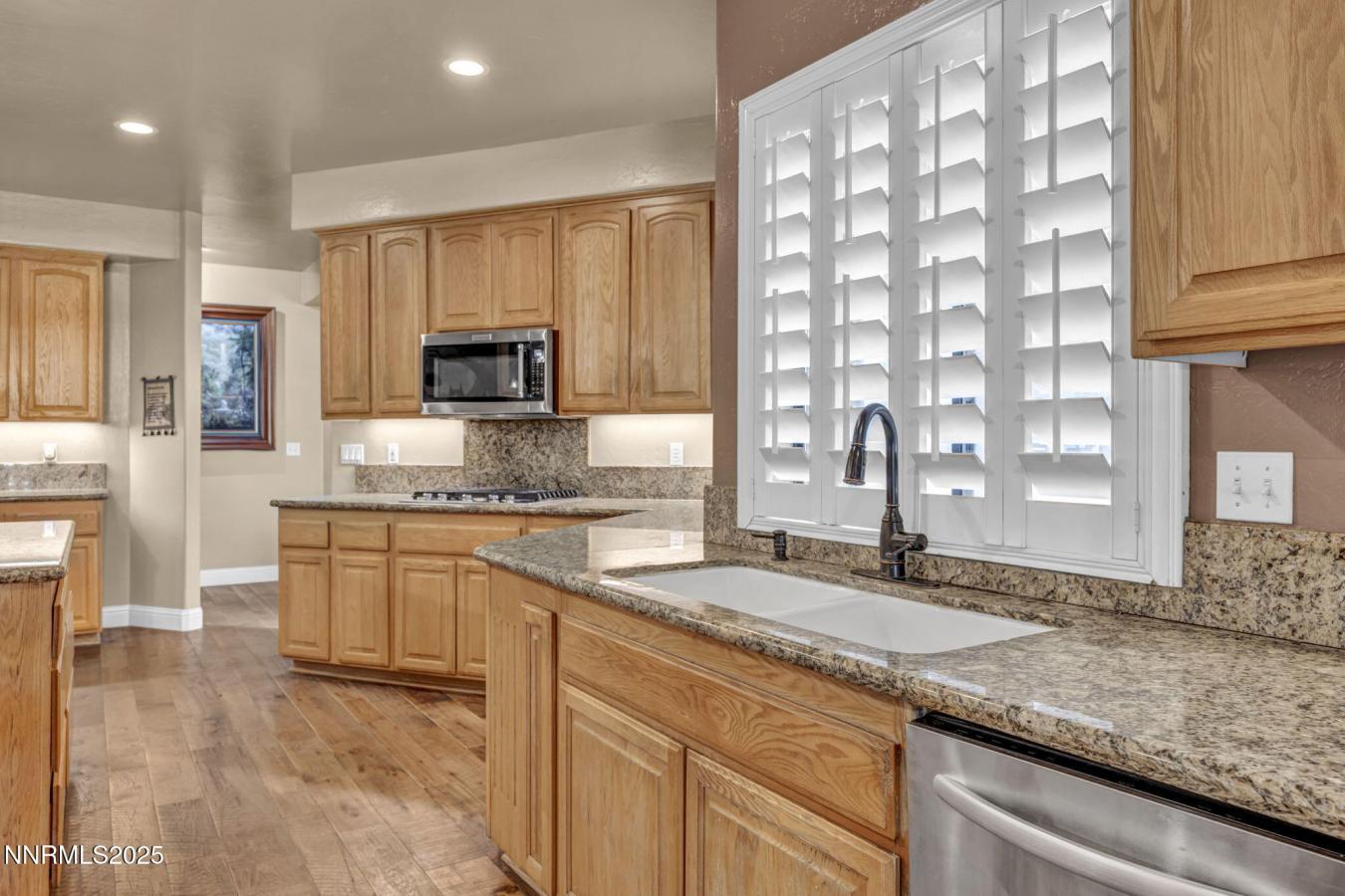 Gardnerville, Douglas, 89410, United States, 6 Bedrooms Bedrooms, ,4 BathroomsBathrooms,Residential,For Sale,1989993