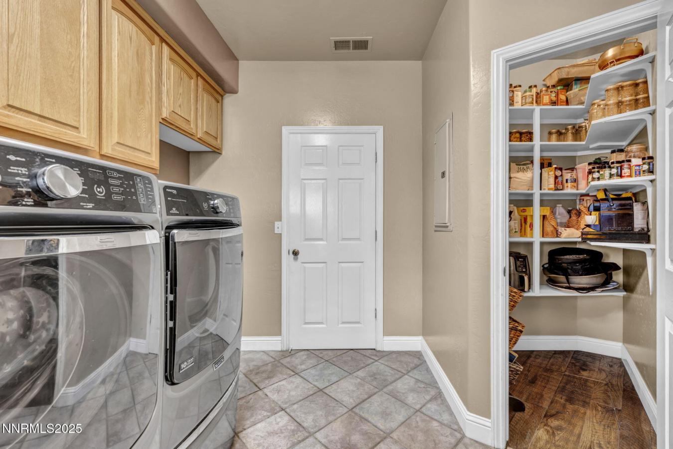 Gardnerville, Douglas, 89410, United States, 6 Bedrooms Bedrooms, ,4 BathroomsBathrooms,Residential,For Sale,1989993