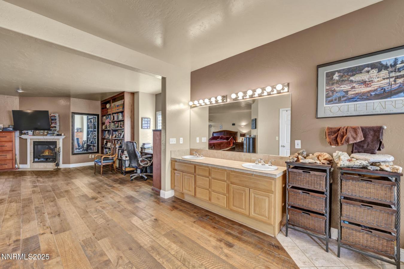 Gardnerville, Douglas, 89410, United States, 6 Bedrooms Bedrooms, ,4 BathroomsBathrooms,Residential,For Sale,1989993