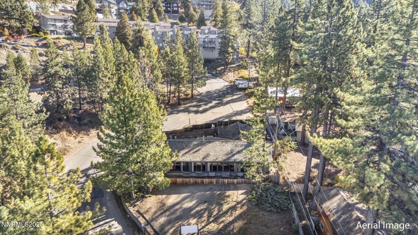 Glenbrook, Douglas, 89413, United States, 5 Bedrooms Bedrooms, ,2 BathroomsBathrooms,Residential,For Sale,1989990