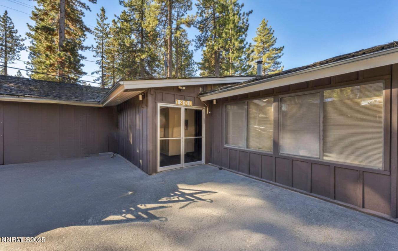 Glenbrook, Douglas, 89413, United States, 5 Bedrooms Bedrooms, ,2 BathroomsBathrooms,Residential,For Sale,1989990