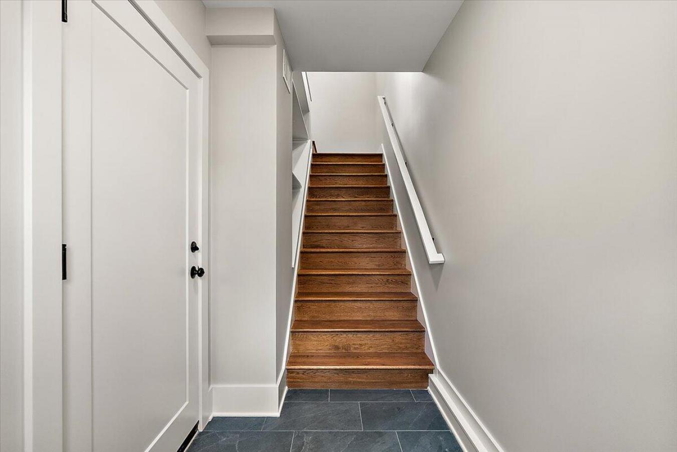 Grand Rapids, Kent, 49503, United States, 4 Bedrooms Bedrooms, ,3 BathroomsBathrooms,Residential,For Sale,1989991