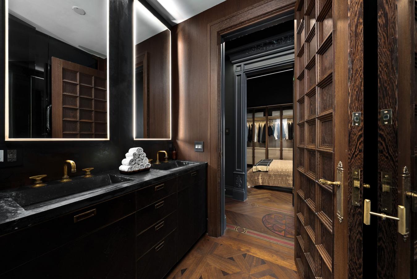 Toronto, ON, M6B 4M4, Canada, 1 Bedroom Bedrooms, ,1 BathroomBathrooms,Residential,For Sale,1988900